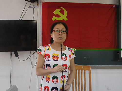 沈長霞講解培訓班事項