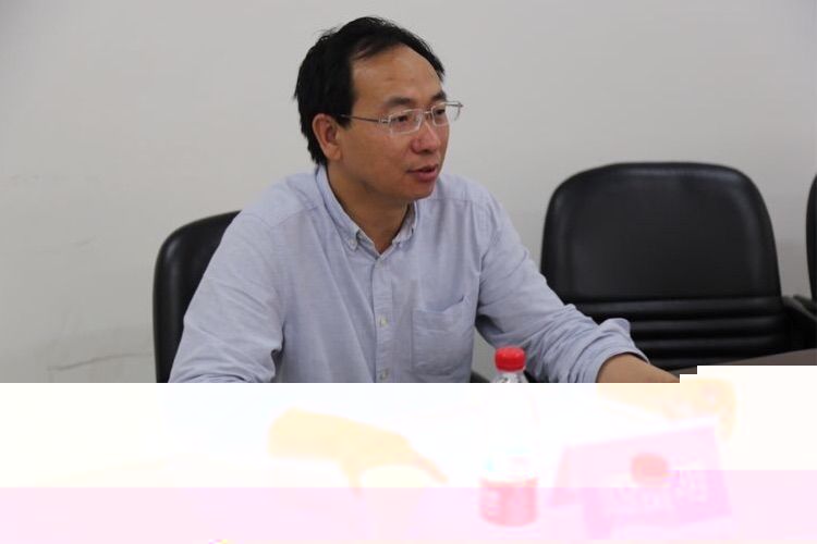 程平主任介紹'互聯網+會計'綜合教改項目建設情況